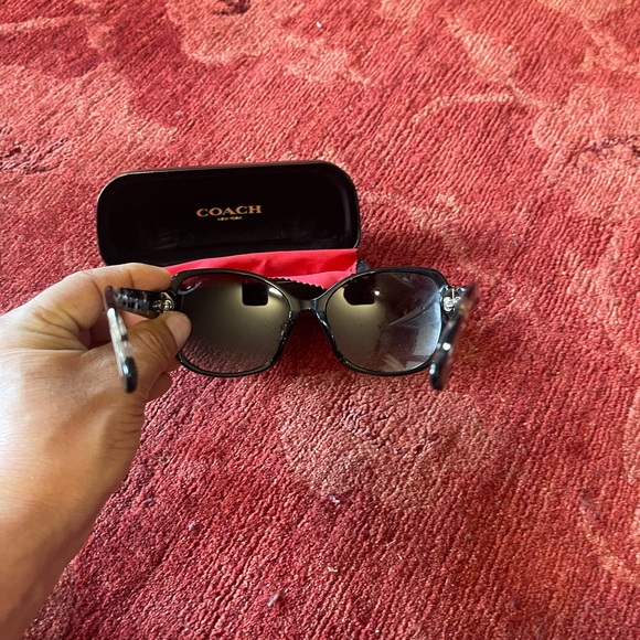 Coach Sunglasses for women.. - Picture 9 of 11